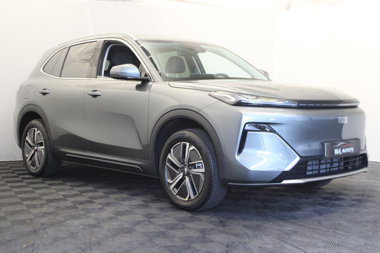 Vehicle Image 5