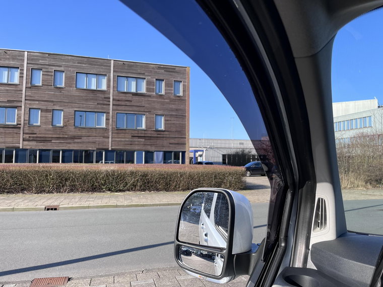 Vehicle Image 17
