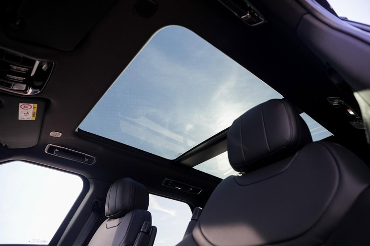 Vehicle Image 19