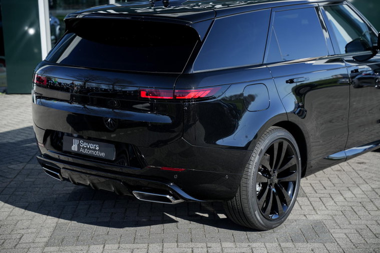 Vehicle Image 24