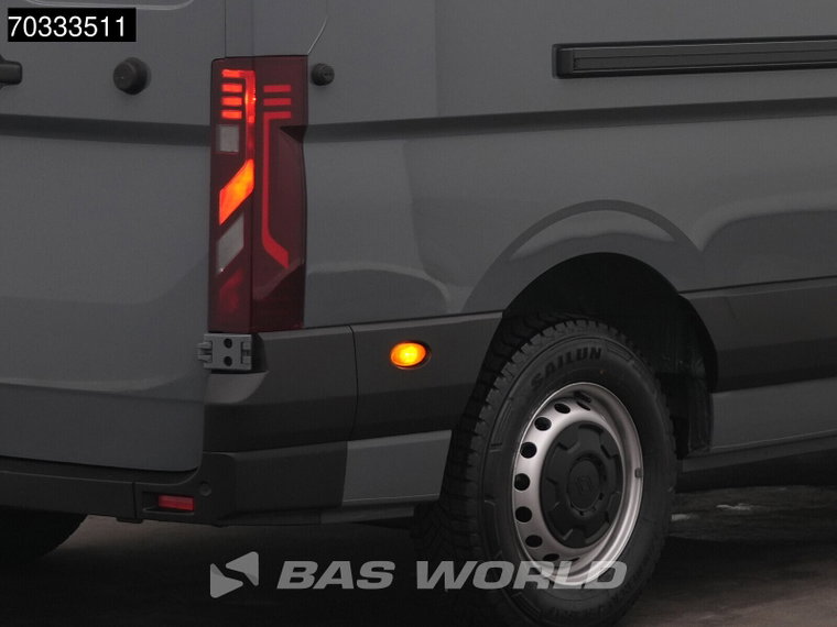 Vehicle Image 35