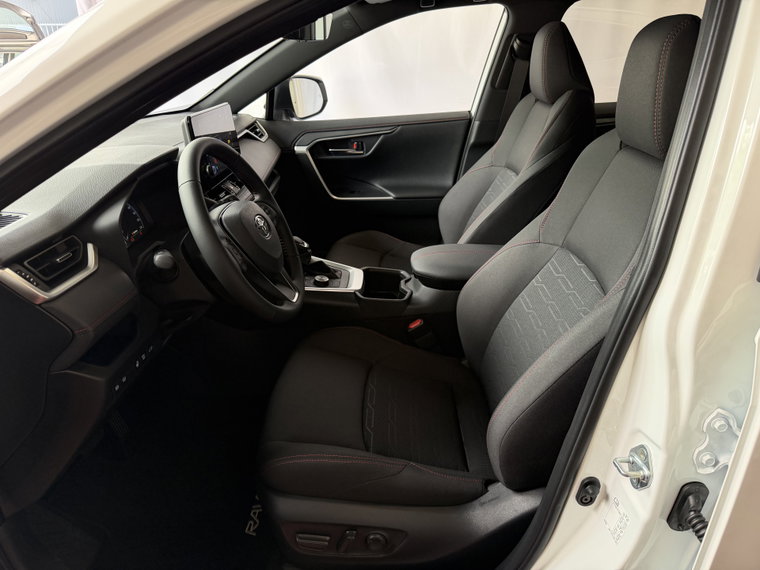 Vehicle Image 14