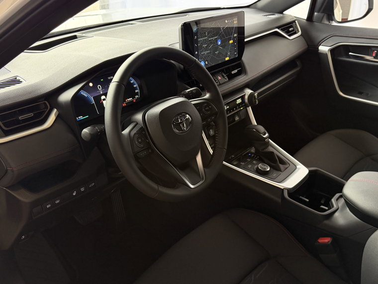 Vehicle Image 9