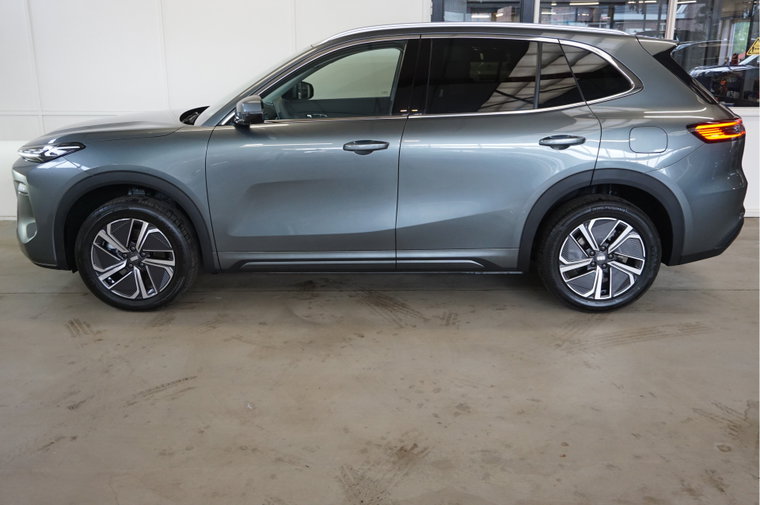 Vehicle Image 16