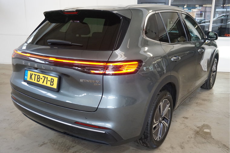 Vehicle Image 35