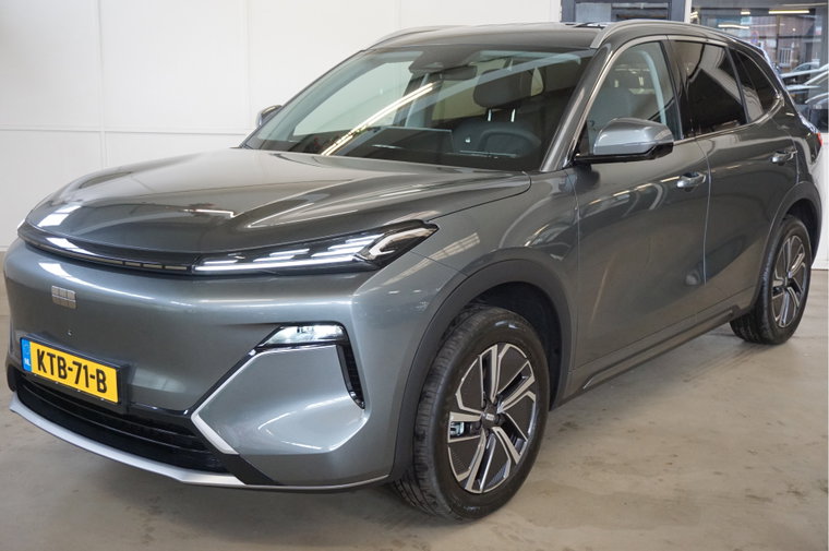 Vehicle Image 6