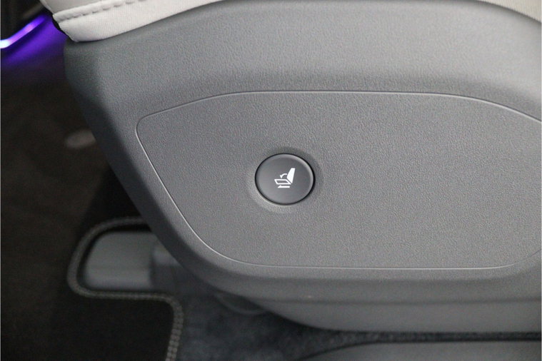 Vehicle Image 39