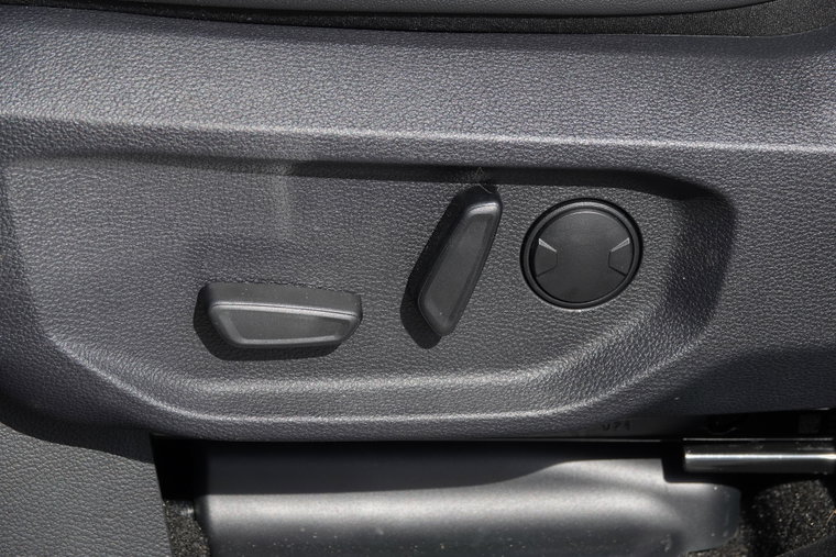 Vehicle Image 35