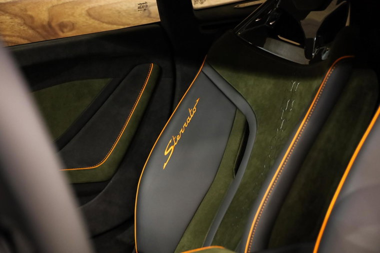 Vehicle Image 30