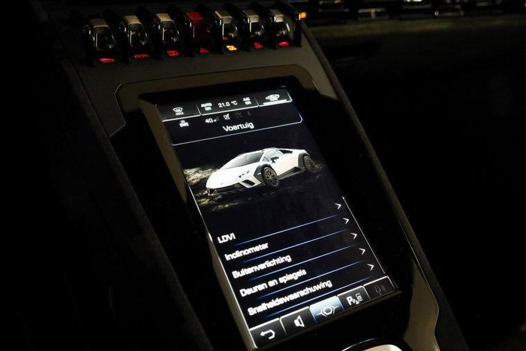 Vehicle Image 35