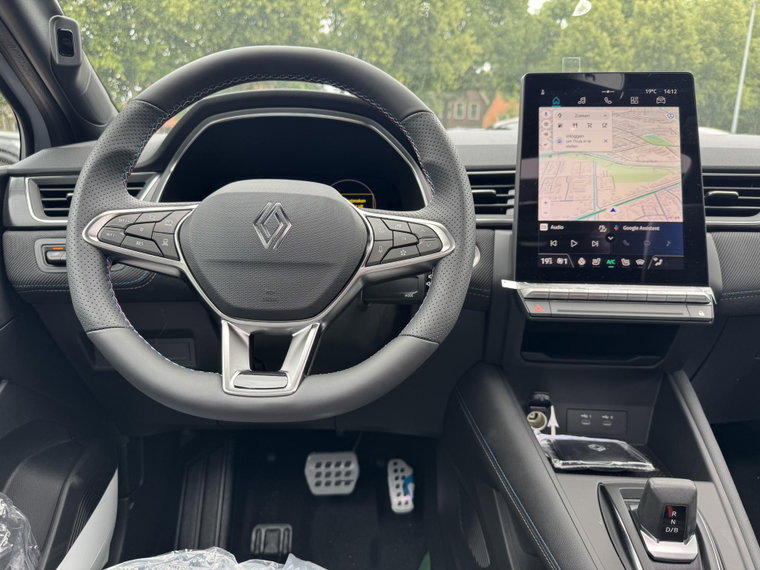 Vehicle Image 17