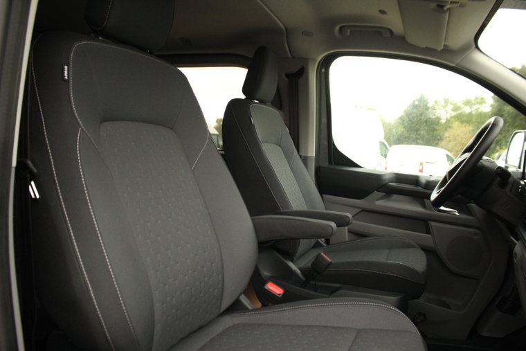Vehicle Image 21