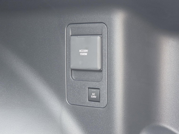 Vehicle Image 20