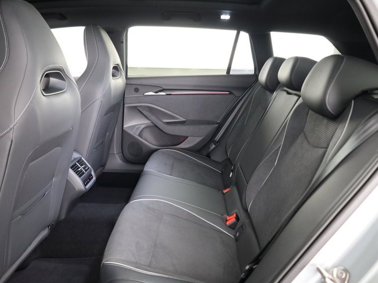 Vehicle Image 41