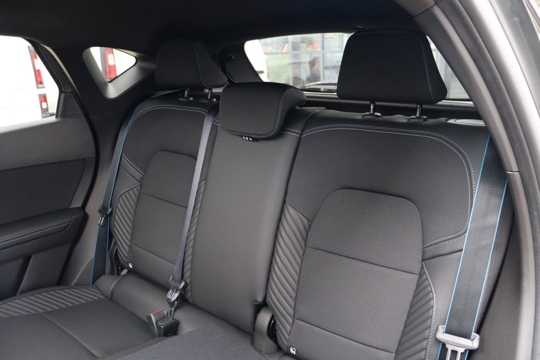 Vehicle Image 20