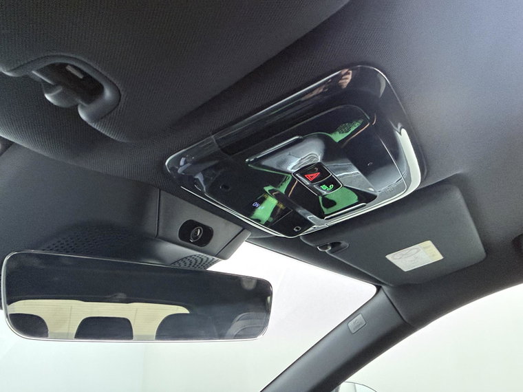 Vehicle Image 33
