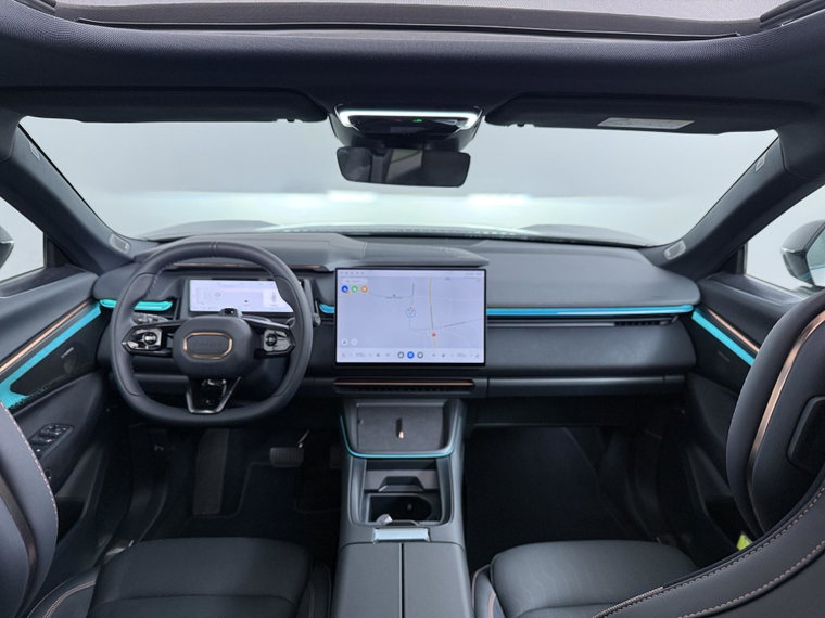 Vehicle Image 11