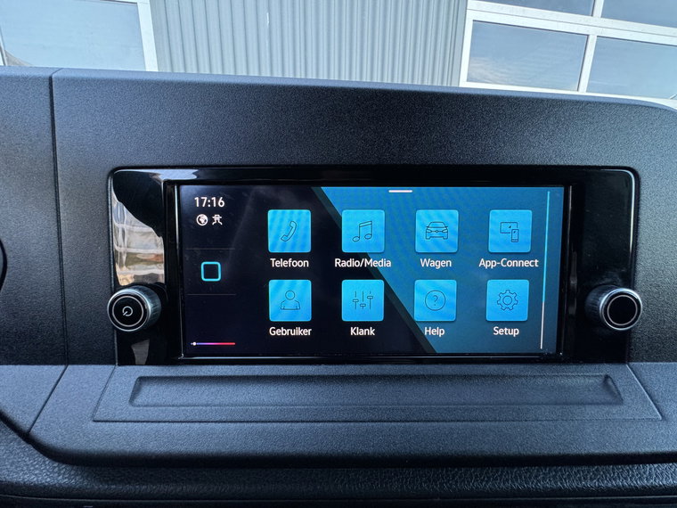 Vehicle Image 36