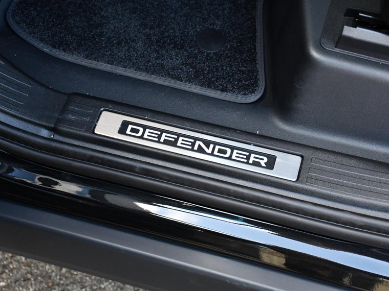 Vehicle Image 18