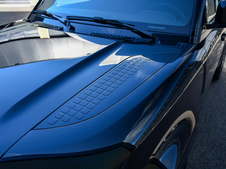 Vehicle Image 32