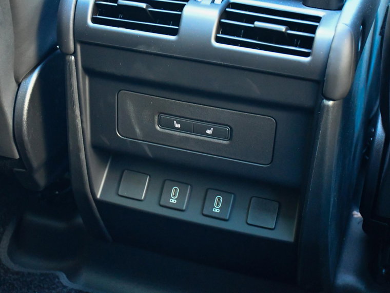 Vehicle Image 33