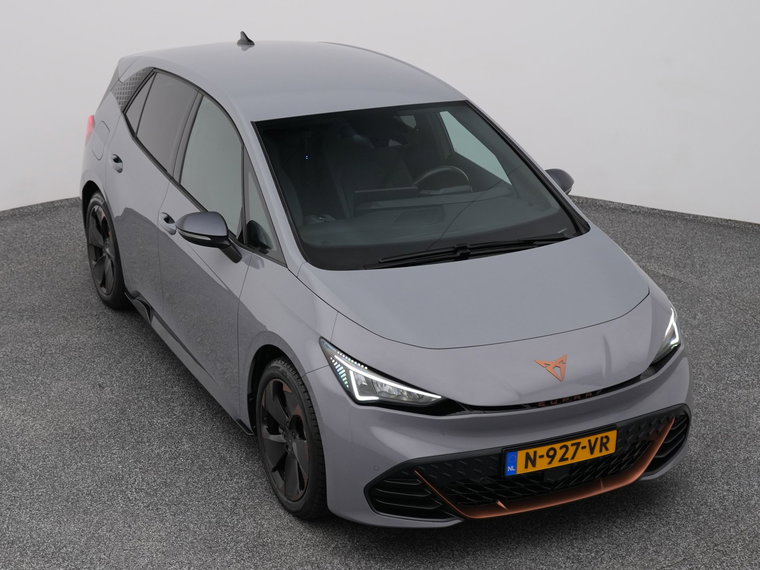 Vehicle Image 25