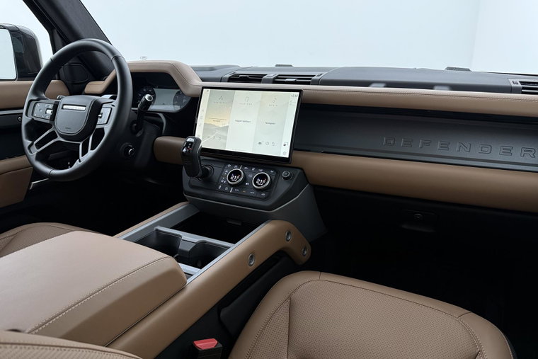 Vehicle Image 18