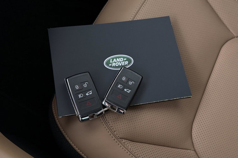 Vehicle Image 19
