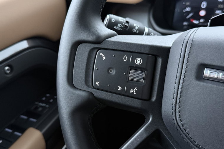 Vehicle Image 43