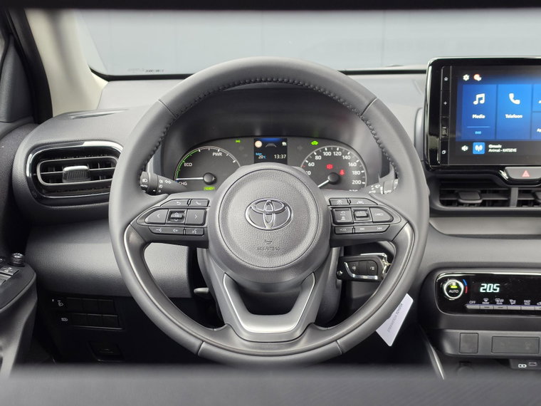 Vehicle Image 13