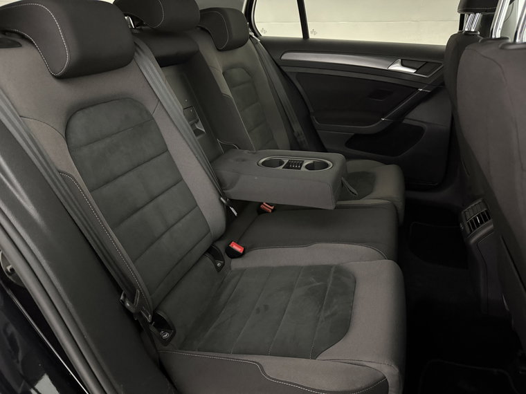 Vehicle Image 33