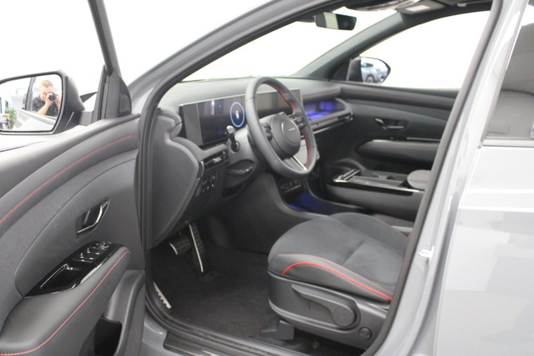 Vehicle Image 10