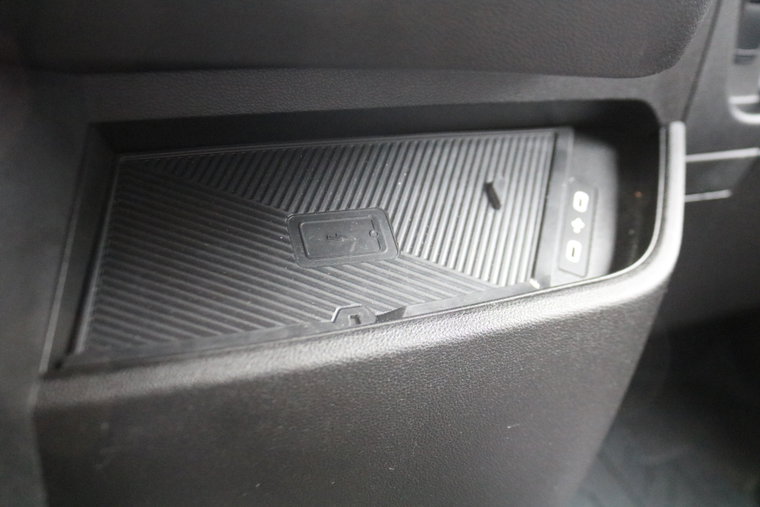 Vehicle Image 35