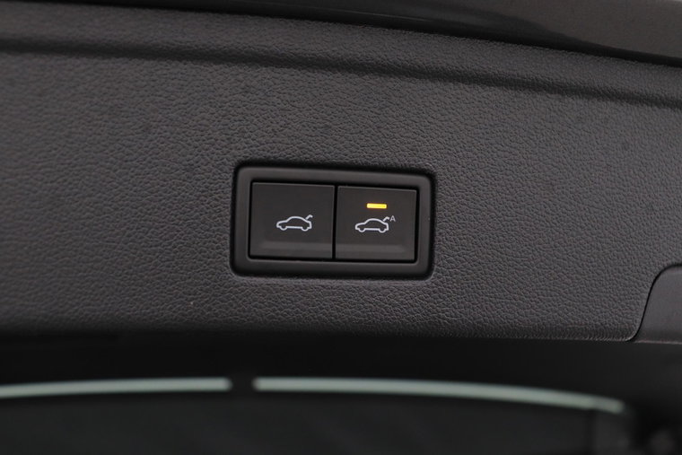 Vehicle Image 53