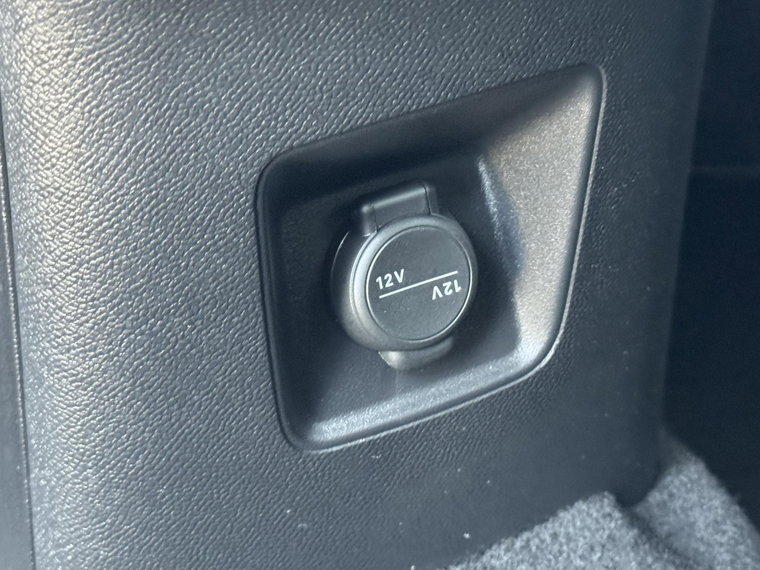 Vehicle Image 38