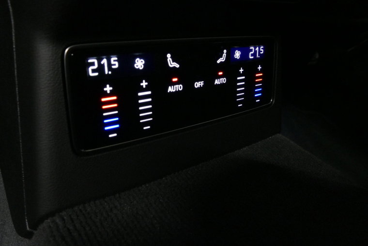 Vehicle Image 48