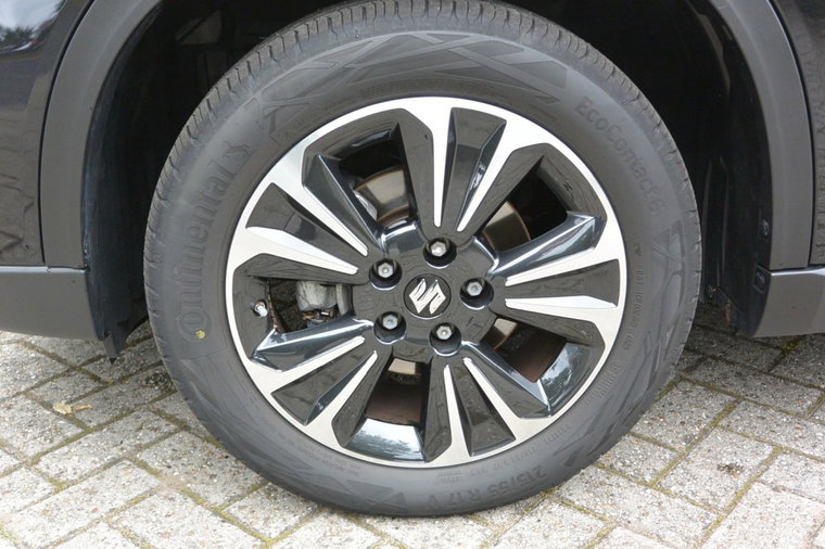 Vehicle Image 17