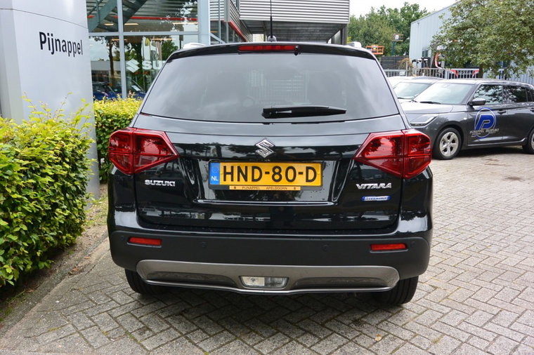 Vehicle Image 6