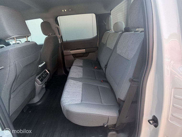 Vehicle Image 18