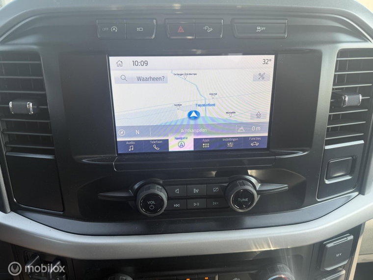 Vehicle Image 37