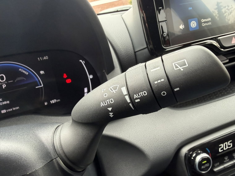 Vehicle Image 35