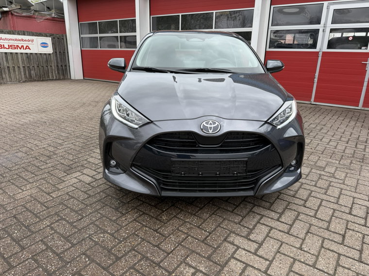 Vehicle Image 6