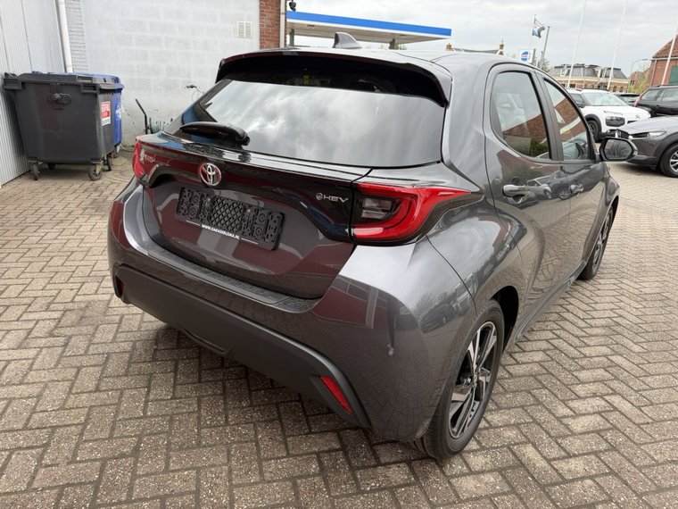 Vehicle Image 10