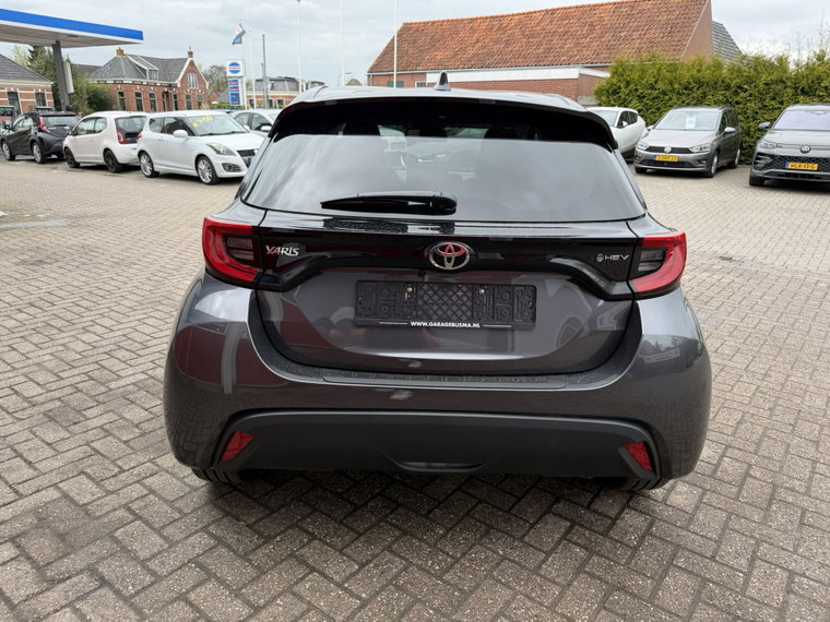 Vehicle Image 11