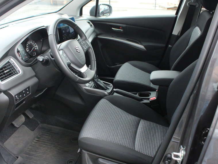 Vehicle Image 35