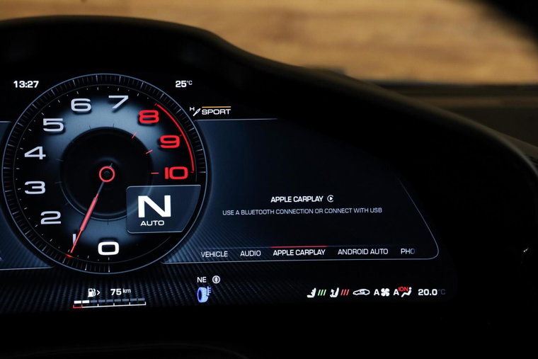 Vehicle Image 30
