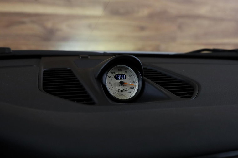 Vehicle Image 23
