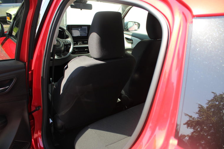 Vehicle Image 14