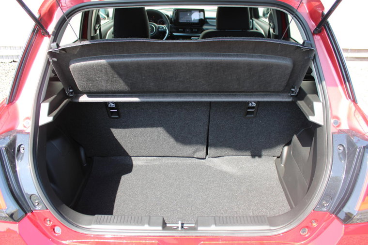 Vehicle Image 15