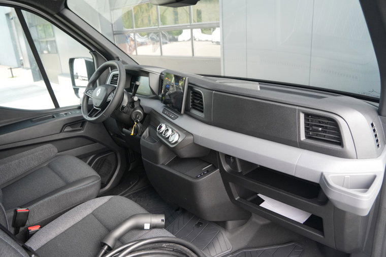 Vehicle Image 38